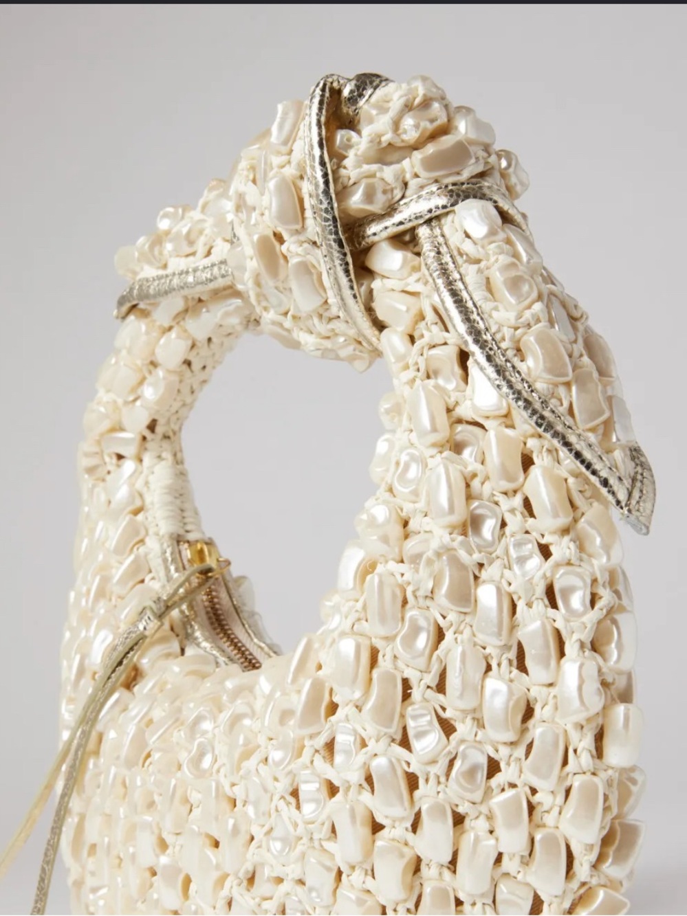 POOLSIDE
Josie Pearl Bag Reef crochet with silver accents #beaded #pearl

Lengt - Picture 3 of 6